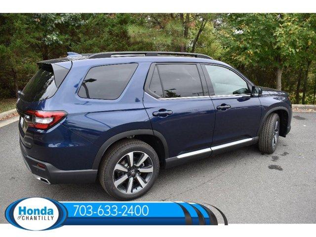new 2025 Honda Pilot car, priced at $51,095
