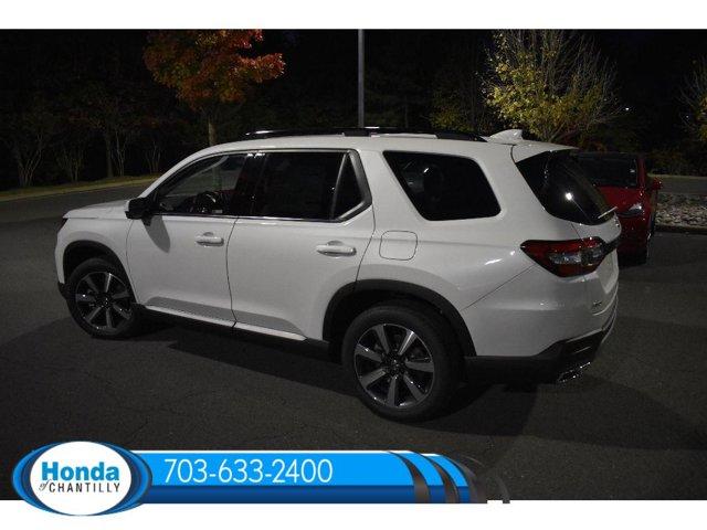 new 2025 Honda Pilot car, priced at $51,550
