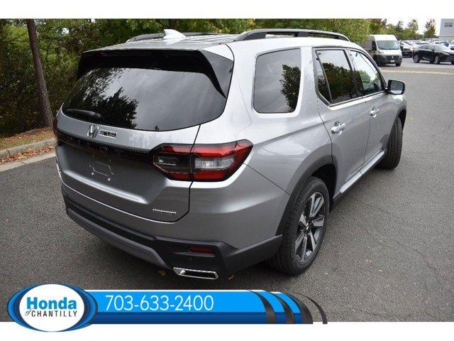 new 2025 Honda Pilot car, priced at $51,095