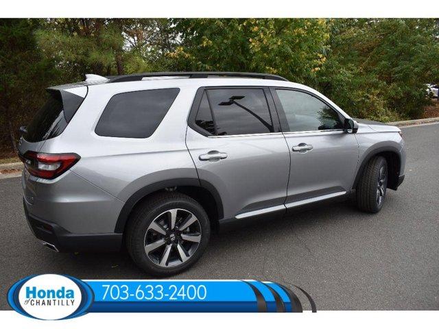 new 2025 Honda Pilot car, priced at $51,095