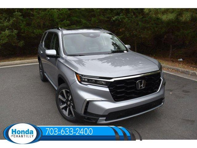 new 2025 Honda Pilot car, priced at $51,095