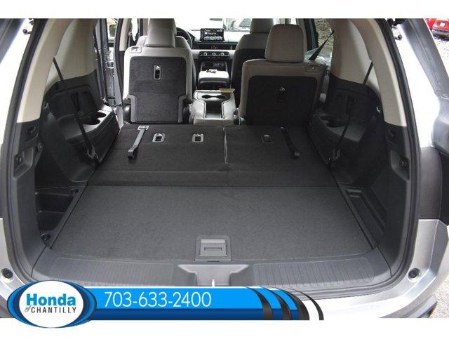 new 2025 Honda Pilot car, priced at $51,095