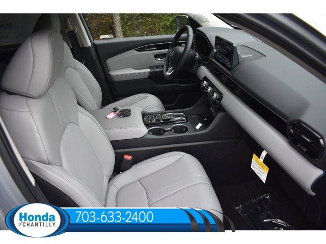 new 2025 Honda Pilot car, priced at $51,095