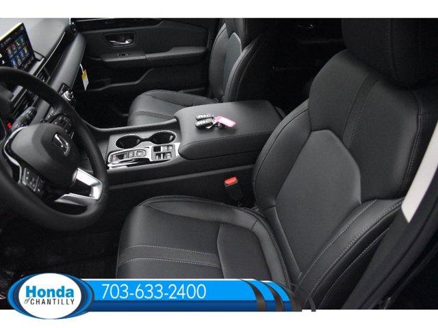 new 2025 Honda Pilot car, priced at $51,095