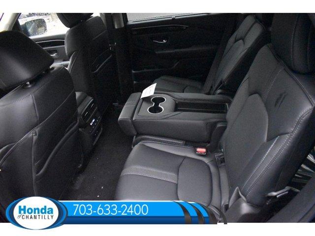 new 2025 Honda Pilot car, priced at $51,095