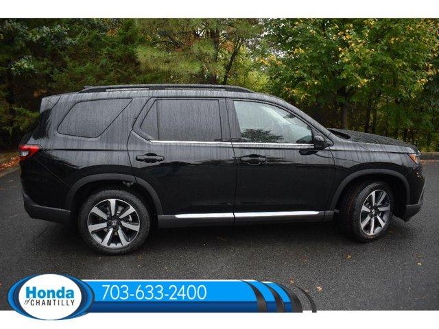 new 2025 Honda Pilot car, priced at $51,095