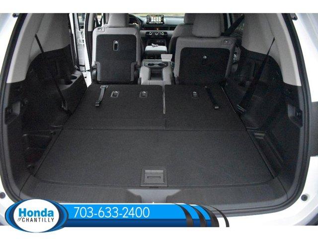 new 2025 Honda Pilot car, priced at $51,550