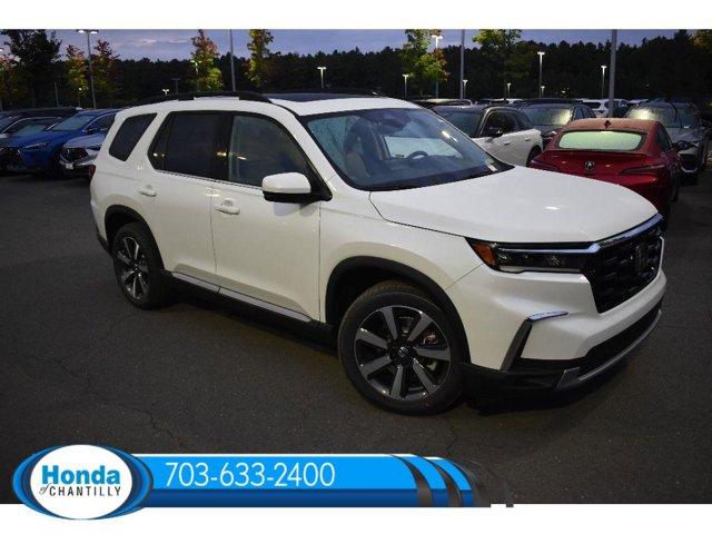 new 2025 Honda Pilot car, priced at $51,550