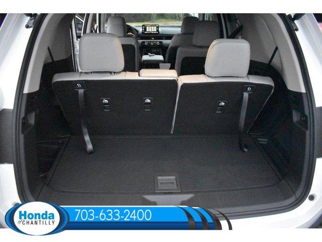 new 2025 Honda Pilot car, priced at $51,550