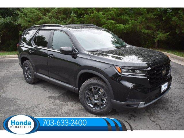 new 2025 Honda Pilot car, priced at $51,330