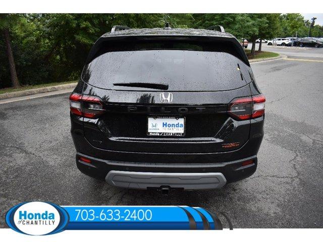 new 2025 Honda Pilot car, priced at $51,330