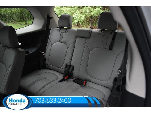 new 2025 Honda Pilot car, priced at $47,050