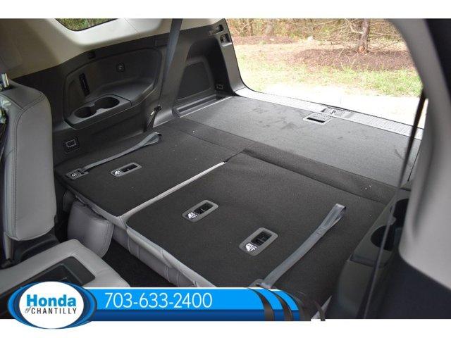 new 2025 Honda Pilot car, priced at $48,950