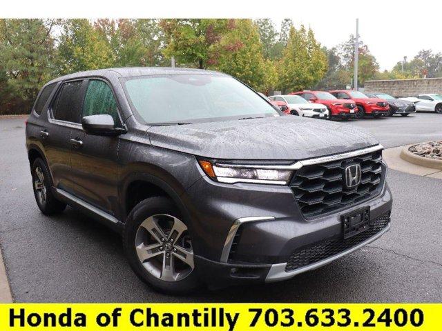 used 2025 Honda Pilot car, priced at $42,621