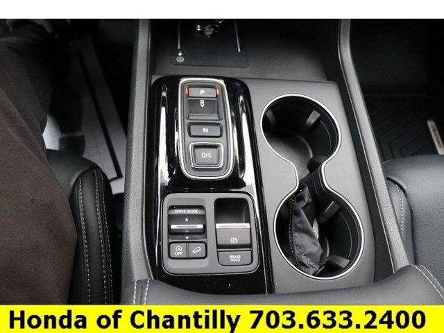 used 2025 Honda Pilot car, priced at $42,621