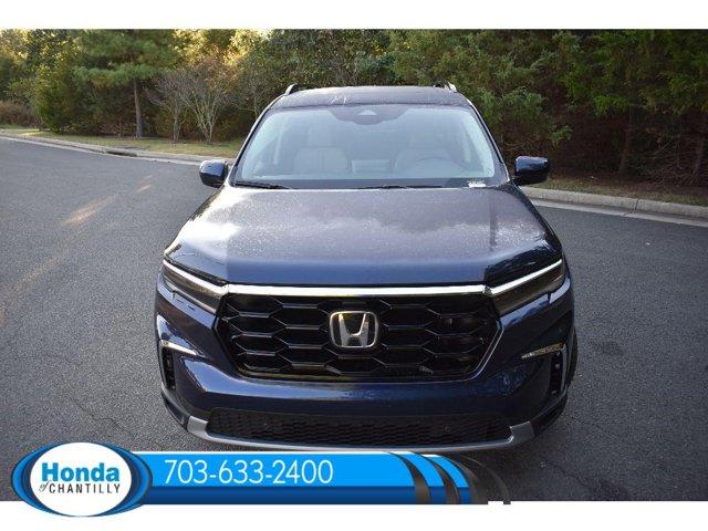 new 2025 Honda Pilot car, priced at $51,095