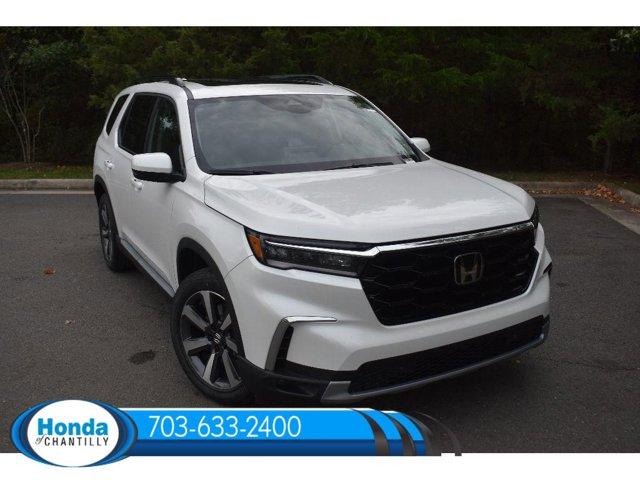 new 2025 Honda Pilot car, priced at $51,550