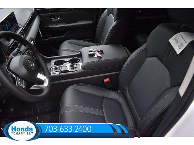 new 2025 Honda Pilot car, priced at $51,550