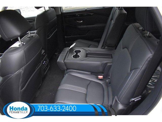 new 2025 Honda Pilot car, priced at $51,550