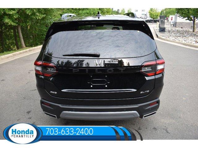 new 2025 Honda Pilot car, priced at $54,530