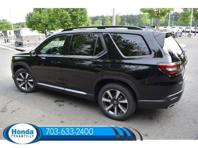 new 2025 Honda Pilot car, priced at $54,530