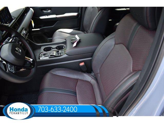 new 2025 Honda Pilot car, priced at $56,485