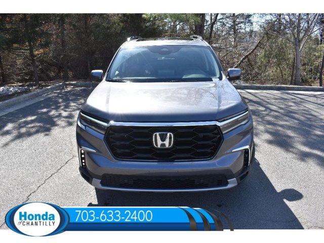 new 2025 Honda Pilot car, priced at $51,050