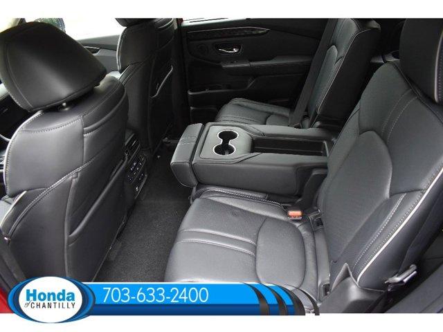 new 2025 Honda Pilot car, priced at $54,985