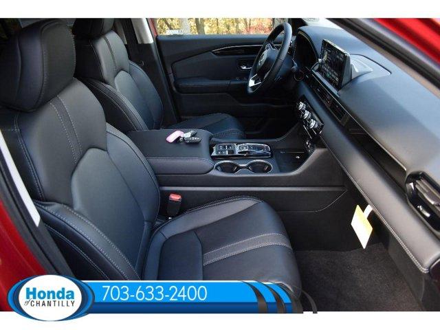 new 2025 Honda Pilot car, priced at $51,550