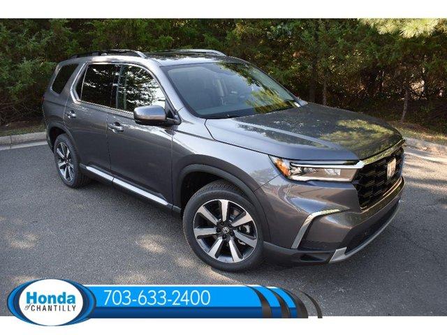new 2025 Honda Pilot car, priced at $51,095