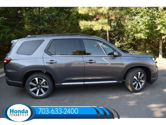 new 2025 Honda Pilot car, priced at $51,095