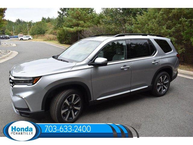new 2025 Honda Pilot car, priced at $51,095