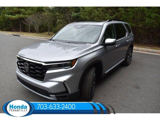 new 2025 Honda Pilot car, priced at $51,095