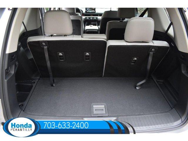 new 2025 Honda Pilot car, priced at $51,095