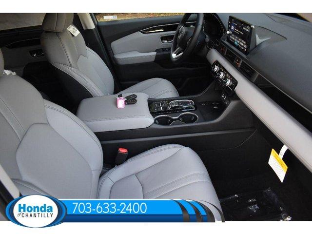 new 2025 Honda Pilot car, priced at $51,095