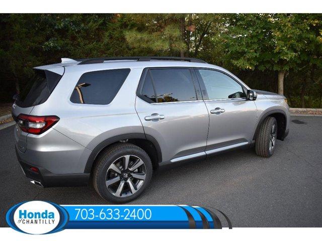 new 2025 Honda Pilot car, priced at $51,095