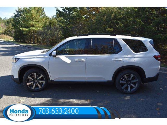 new 2025 Honda Pilot car, priced at $51,450