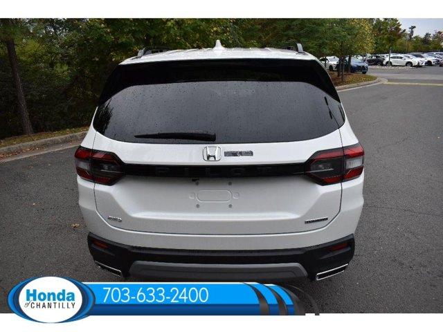 new 2025 Honda Pilot car, priced at $51,550