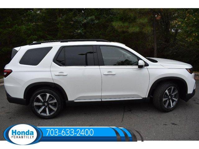new 2025 Honda Pilot car, priced at $51,550