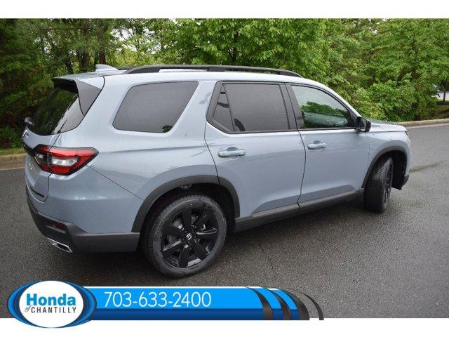 new 2025 Honda Pilot car, priced at $56,485