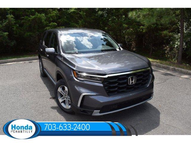 new 2025 Honda Pilot car, priced at $47,050