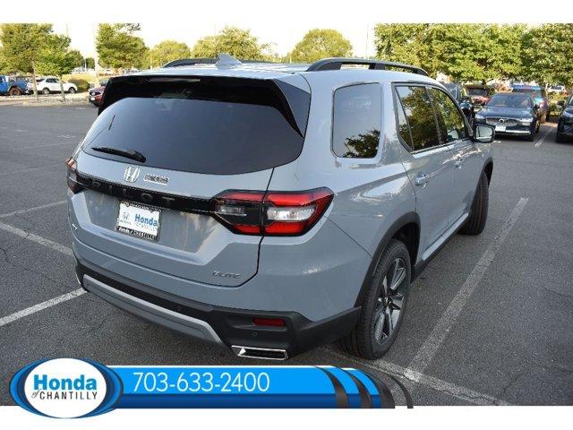 new 2025 Honda Pilot car, priced at $54,985