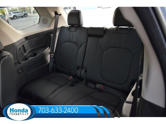 new 2025 Honda Pilot car, priced at $54,985
