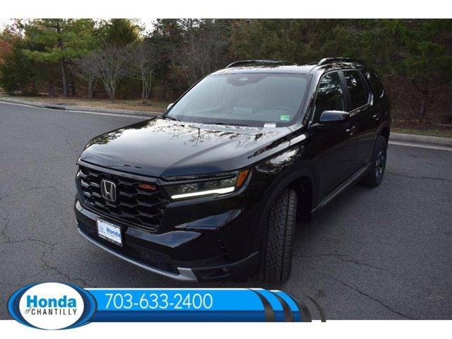 new 2025 Honda Pilot car, priced at $50,895