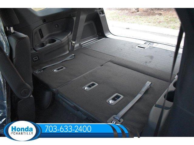 new 2025 Honda Pilot car, priced at $50,895