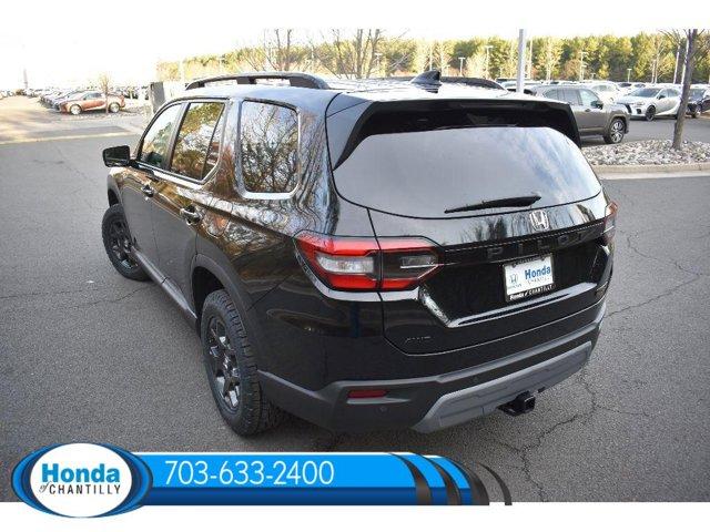 new 2025 Honda Pilot car, priced at $50,895