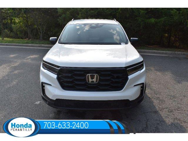 new 2025 Honda Pilot car, priced at $44,600