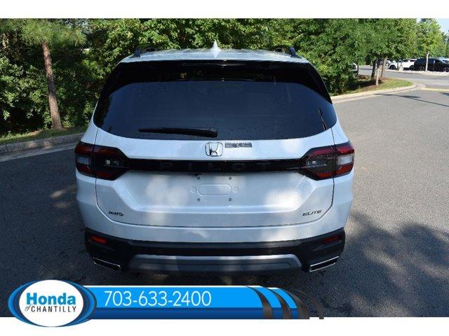 new 2025 Honda Pilot car, priced at $54,985