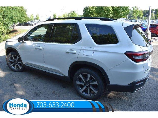 new 2025 Honda Pilot car, priced at $54,985