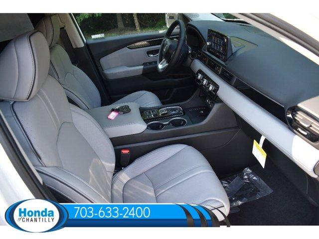 new 2025 Honda Pilot car, priced at $54,985